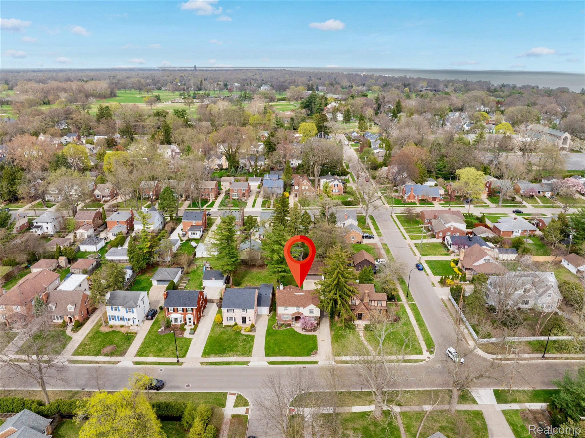 244 Kerby Road Grosse Pointe, MI 48236 - Photo 48 of 53 Aerial perspective of suburban area