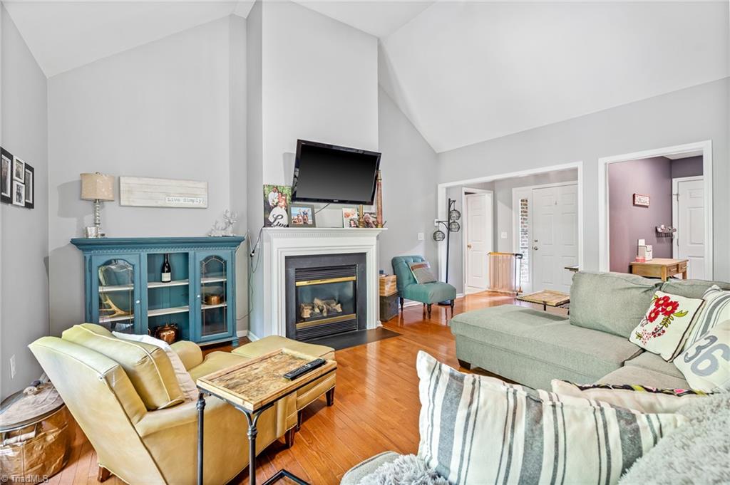 8111 Chestershire Road Oak Ridge, NC 27310 - Photo 4 of 50
