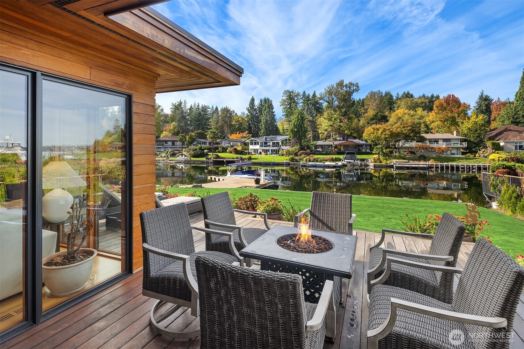 3033 Fairweather Place Hunts Point, WA 98004 - Photo 20 of 36