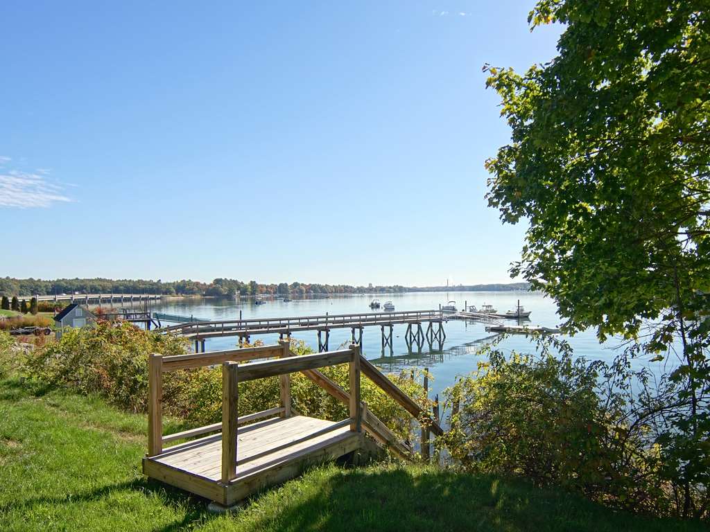 24 Cedar Point Road Durham, NH 03824 - Photo 5 of 24
