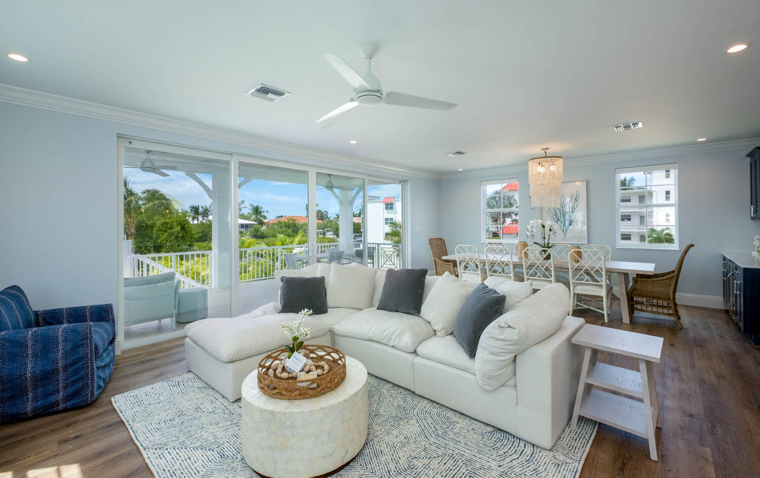 611 Sombrero Beach Road Marathon, FL 33050 - Photo 11 of 51 a living room with furniture and a large window