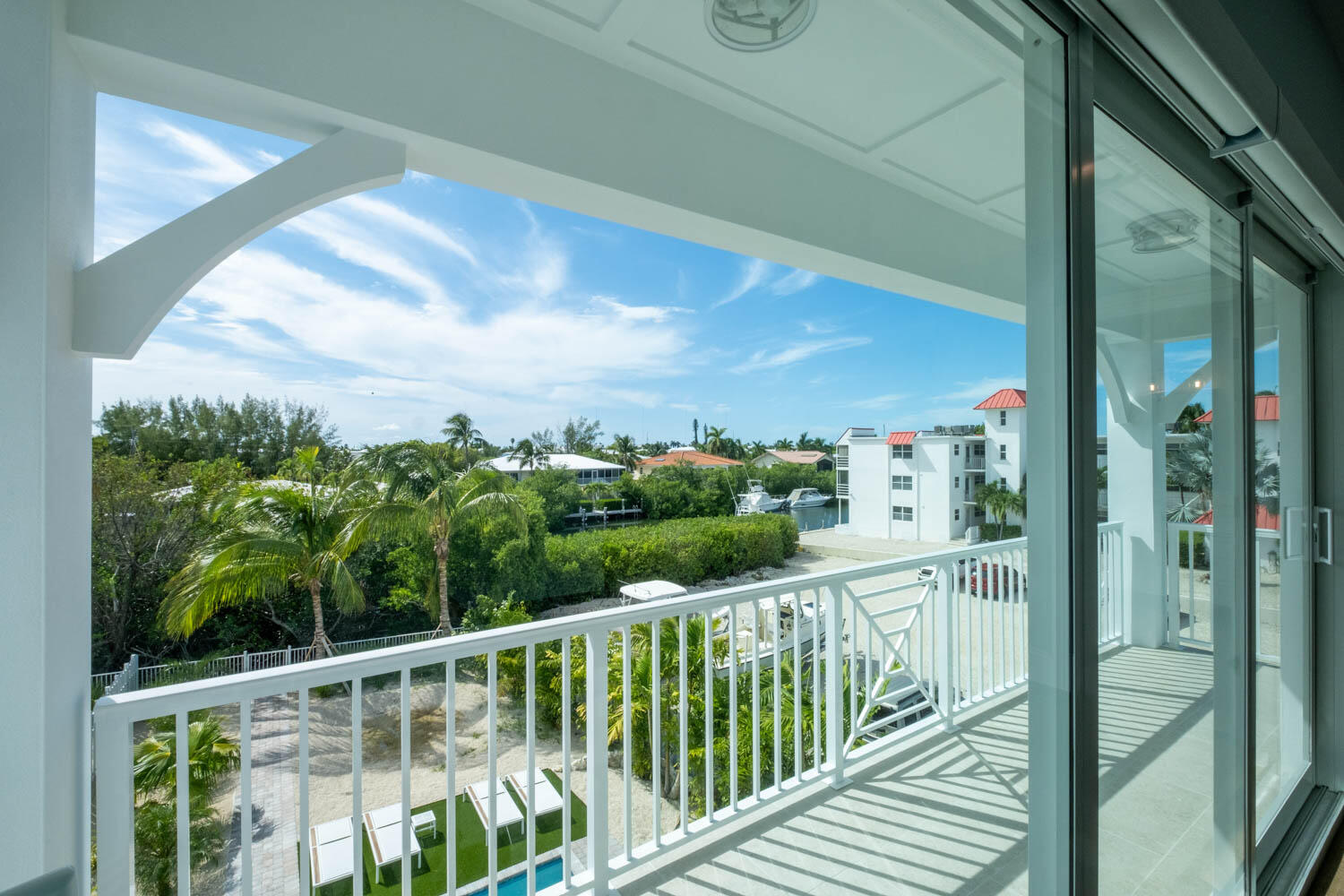 611 Sombrero Beach Road Marathon, FL 33050 - Photo 40 of 51 a view of a balcony with an outdoor space