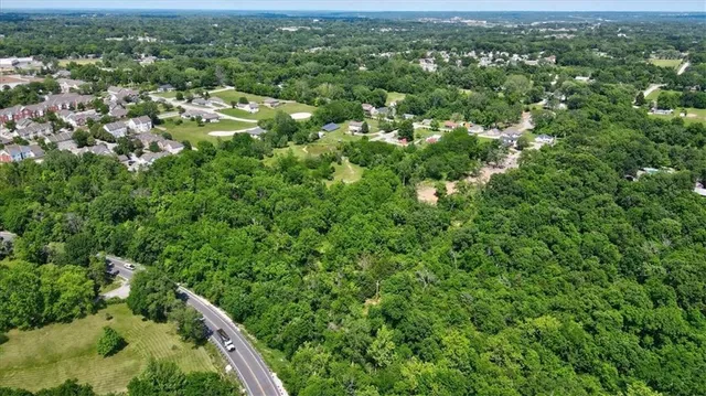 $129,999 | 5001 South Noland Road, Kansas City, MO 64136