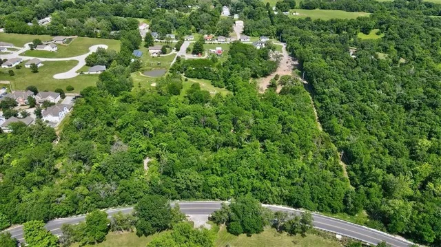 $129,999 | 5001 South Noland Road, Kansas City, MO 64136