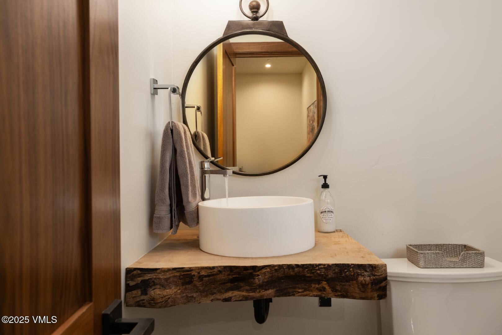 3245 Katsos Ranch Road, Unit A Vail, CO 81657 - Photo 15 of 40 Powder Room