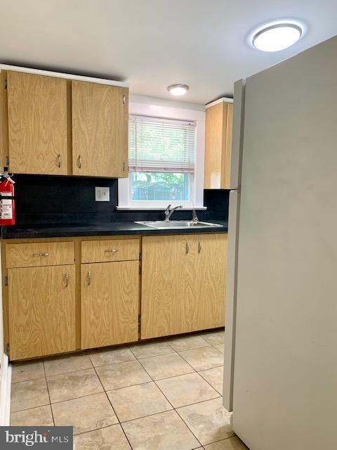 124 Dey Street, Unit B Hightstown, NJ 08520 - Photo 14 of 22 kitchen