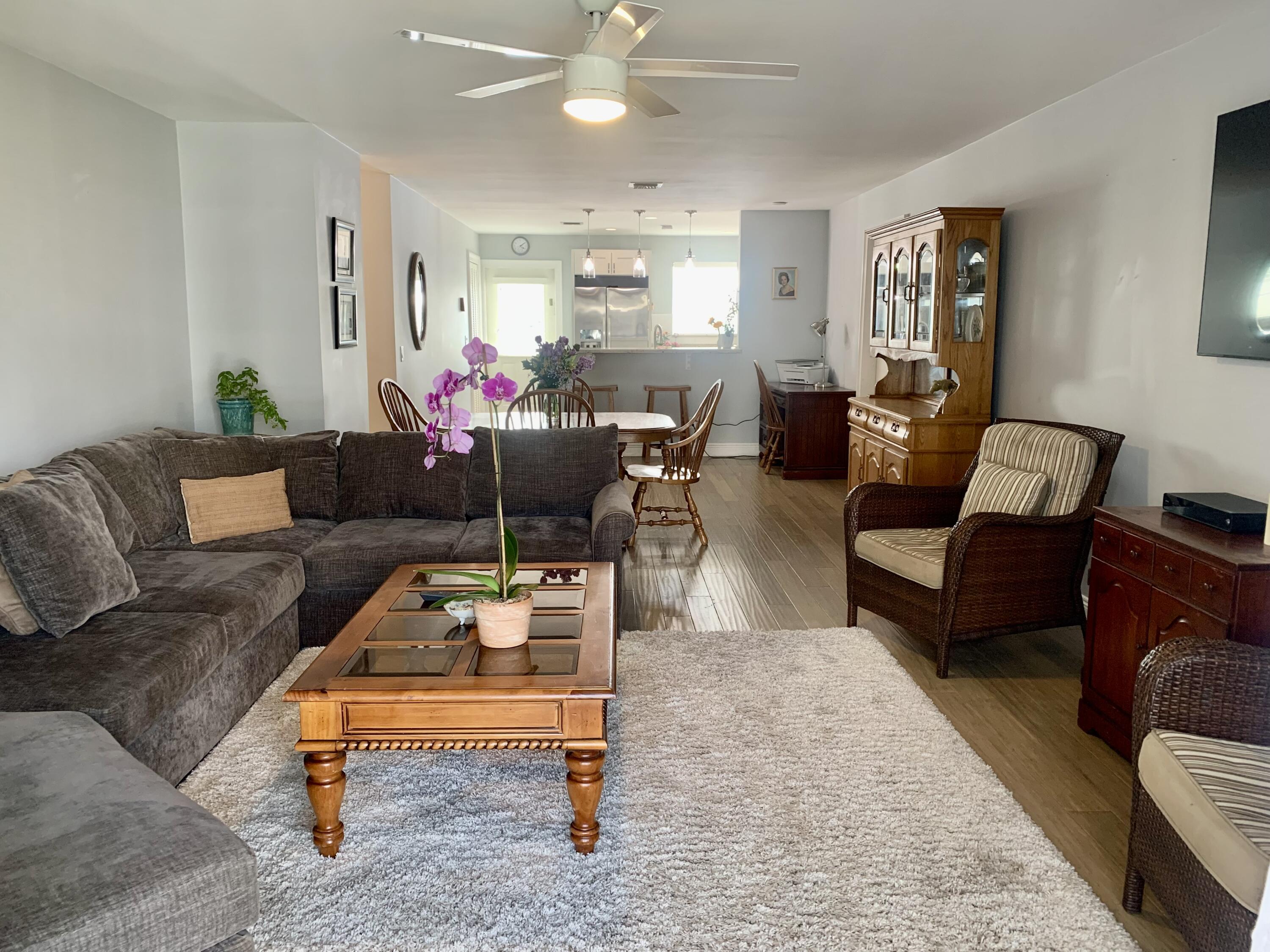 630 Southeast Ocean Boulevard, Unit C3 Stuart, FL 34994 - Photo 12 of 42 IMG_E9147