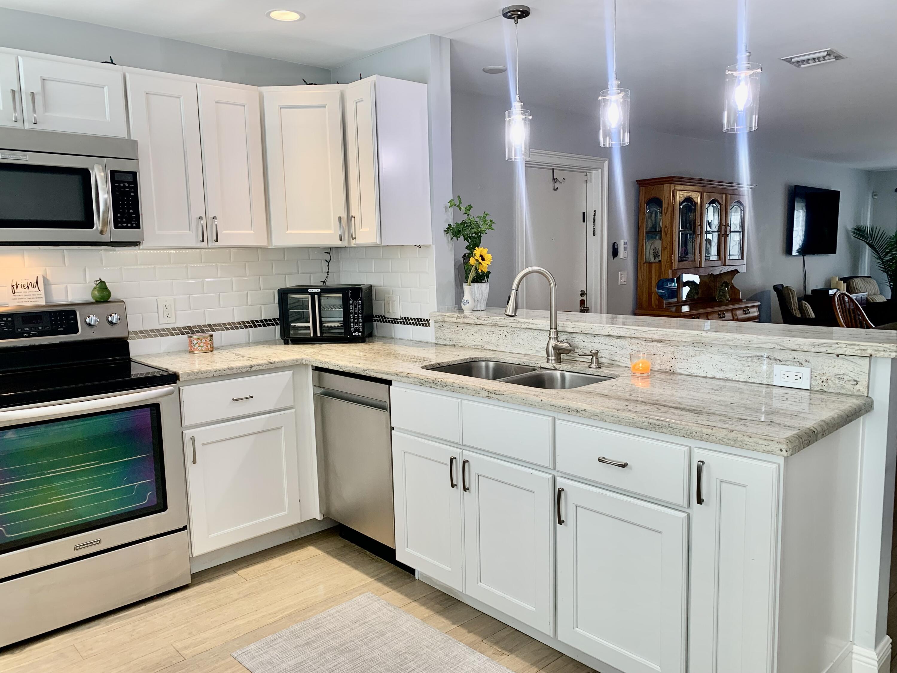 630 Southeast Ocean Boulevard, Unit C3 Stuart, FL 34994 - Photo 5 of 42 IMG_E9132a