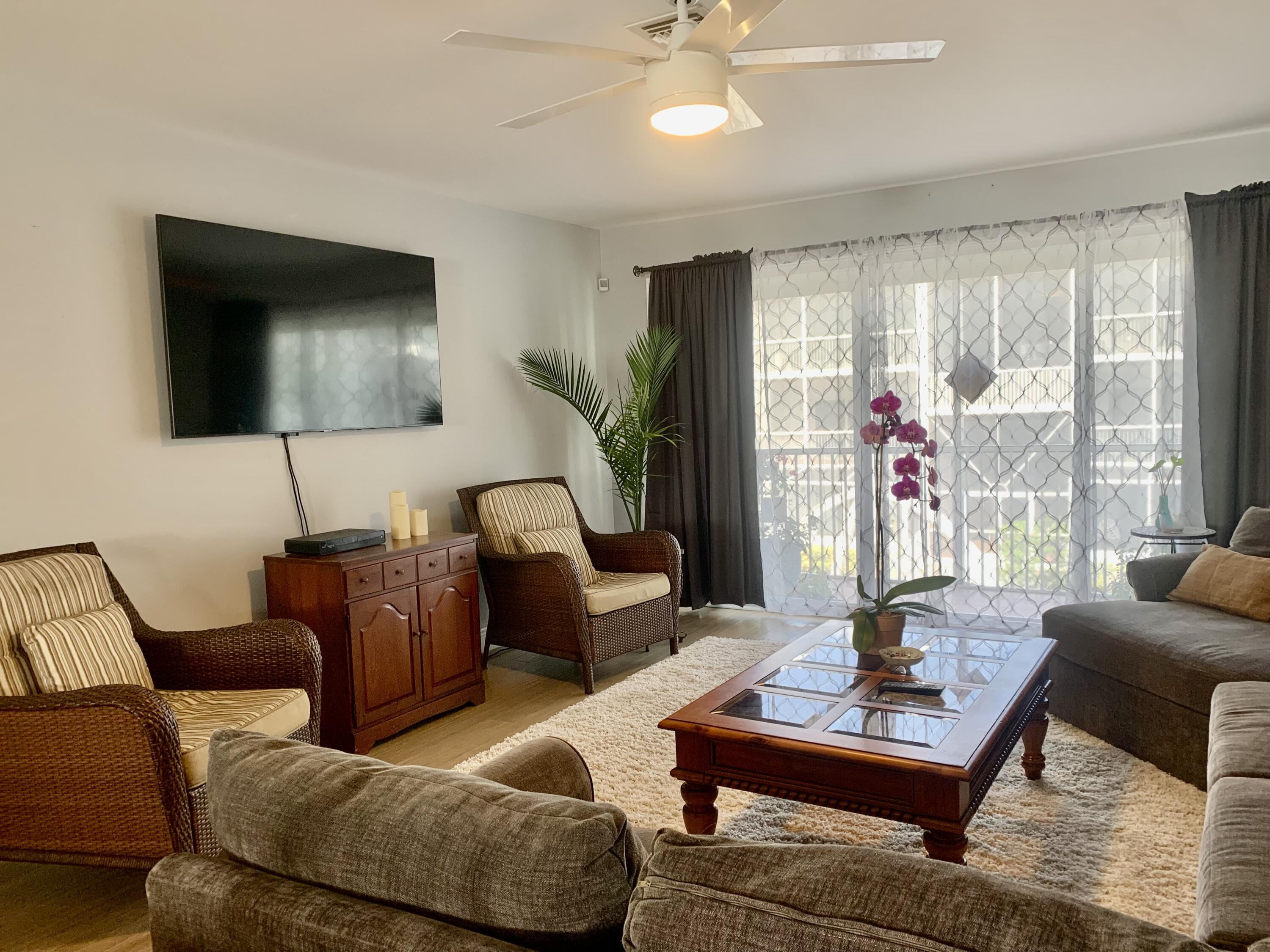 630 Southeast Ocean Boulevard, Unit C3 Stuart, FL 34994 - Photo 9 of 42 IMG_E9140