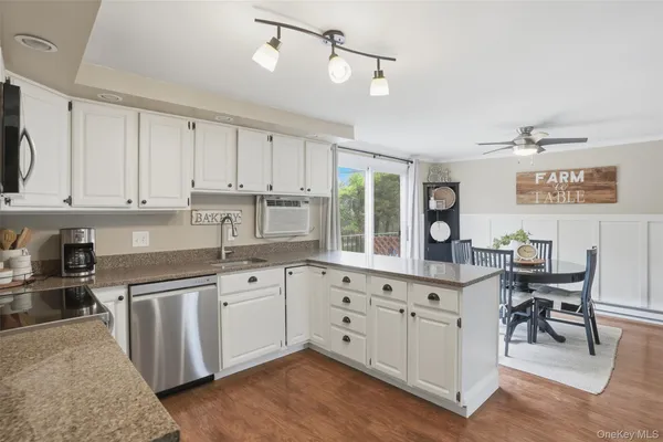 $275,000 | 304 Parr Meadow Drive, Unit 3D, Newburgh, NY 12550