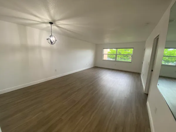 $1,750 | 6850 Royal Palm Boulevard, Unit 305G, Margate, FL 33063