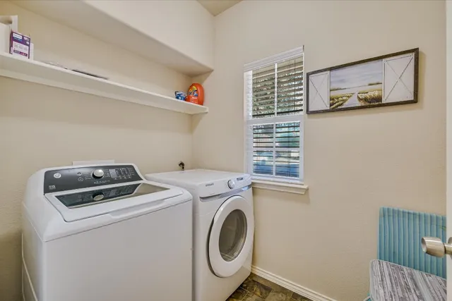 $315,000 | 341 Bird Dog Bend, Bastrop, TX 78602