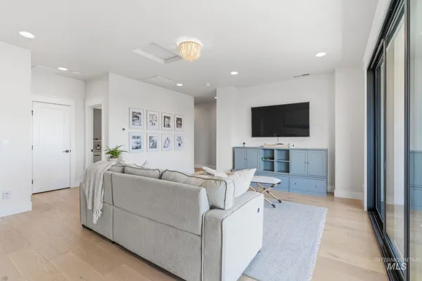 $1,400,000 | 7703 West Corinthia Street, Eagle, ID 83616