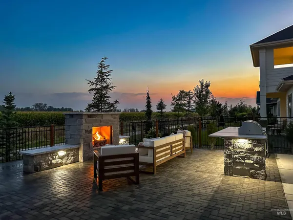 $1,400,000 | 7703 West Corinthia Street, Eagle, ID 83616