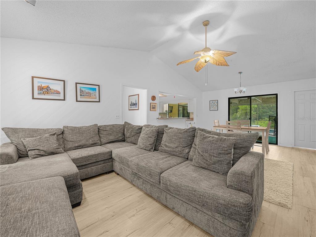 4240 Old Colony Road Mulberry, FL 33860 - Photo 12 of 31