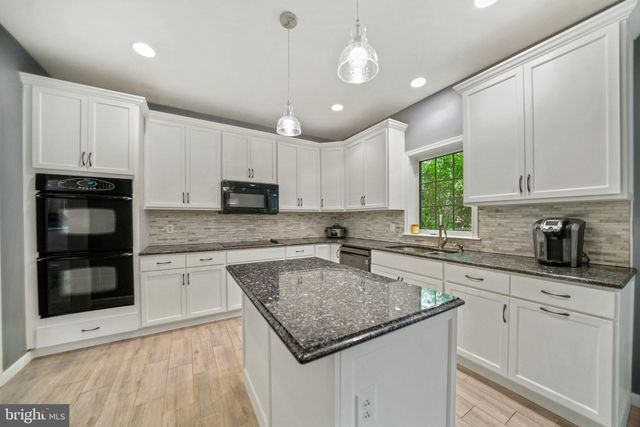 $665,000 | 6 Fox Chase Lane, Glenmoore, PA 19343