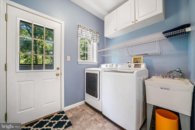 $665,000 | 6 Fox Chase Lane, Glenmoore, PA 19343