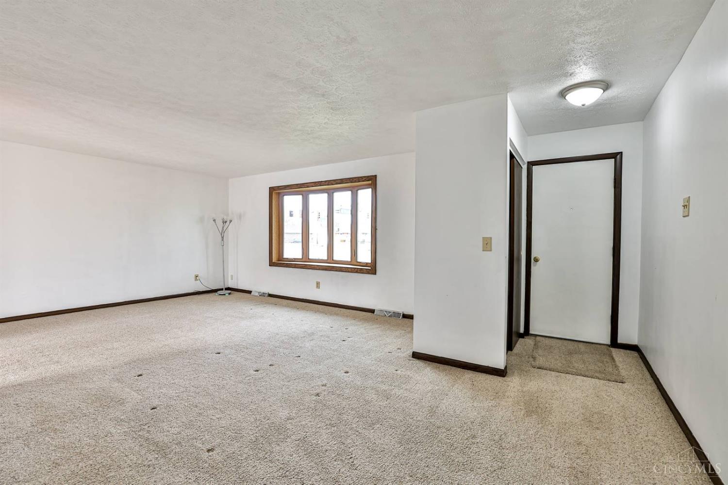 5459 River Road Fairfield, OH 45014 - Photo 4 of 51 Gallery Image 4