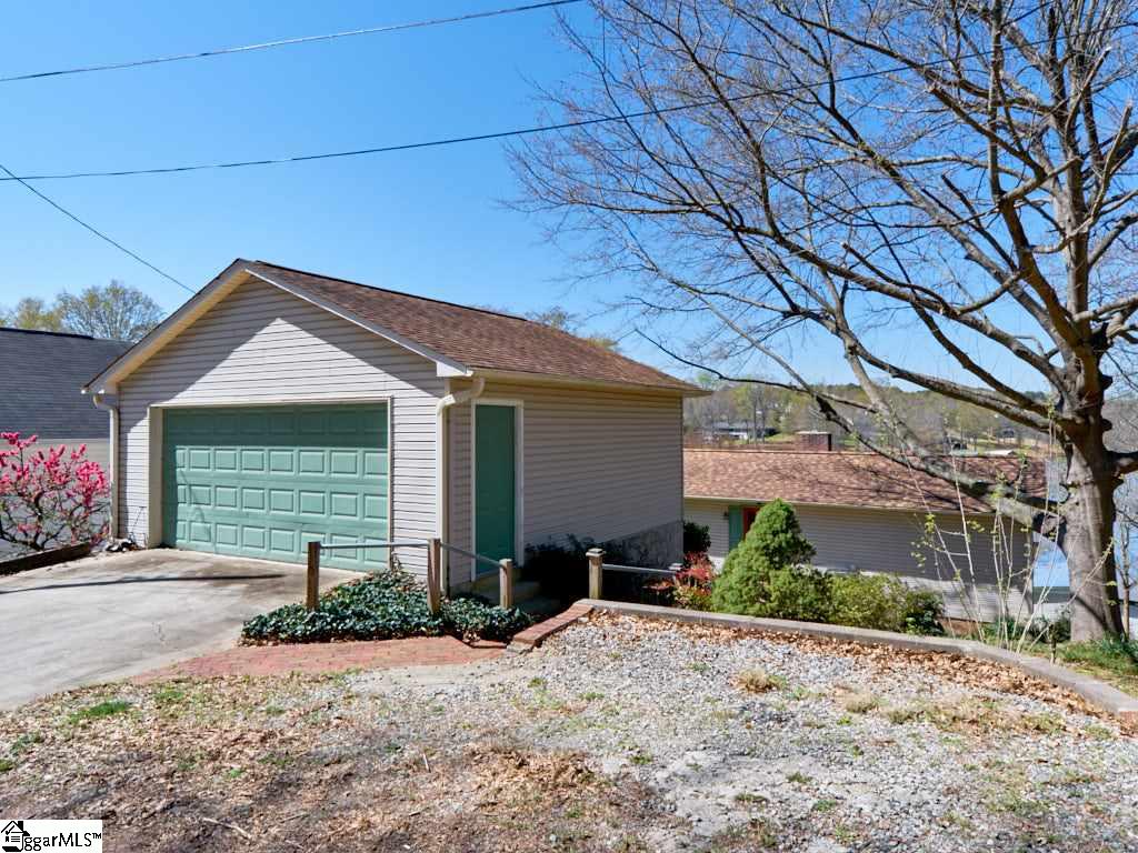 469 Lyman Lake Road Lyman, SC 29365 - Photo 2 of 36