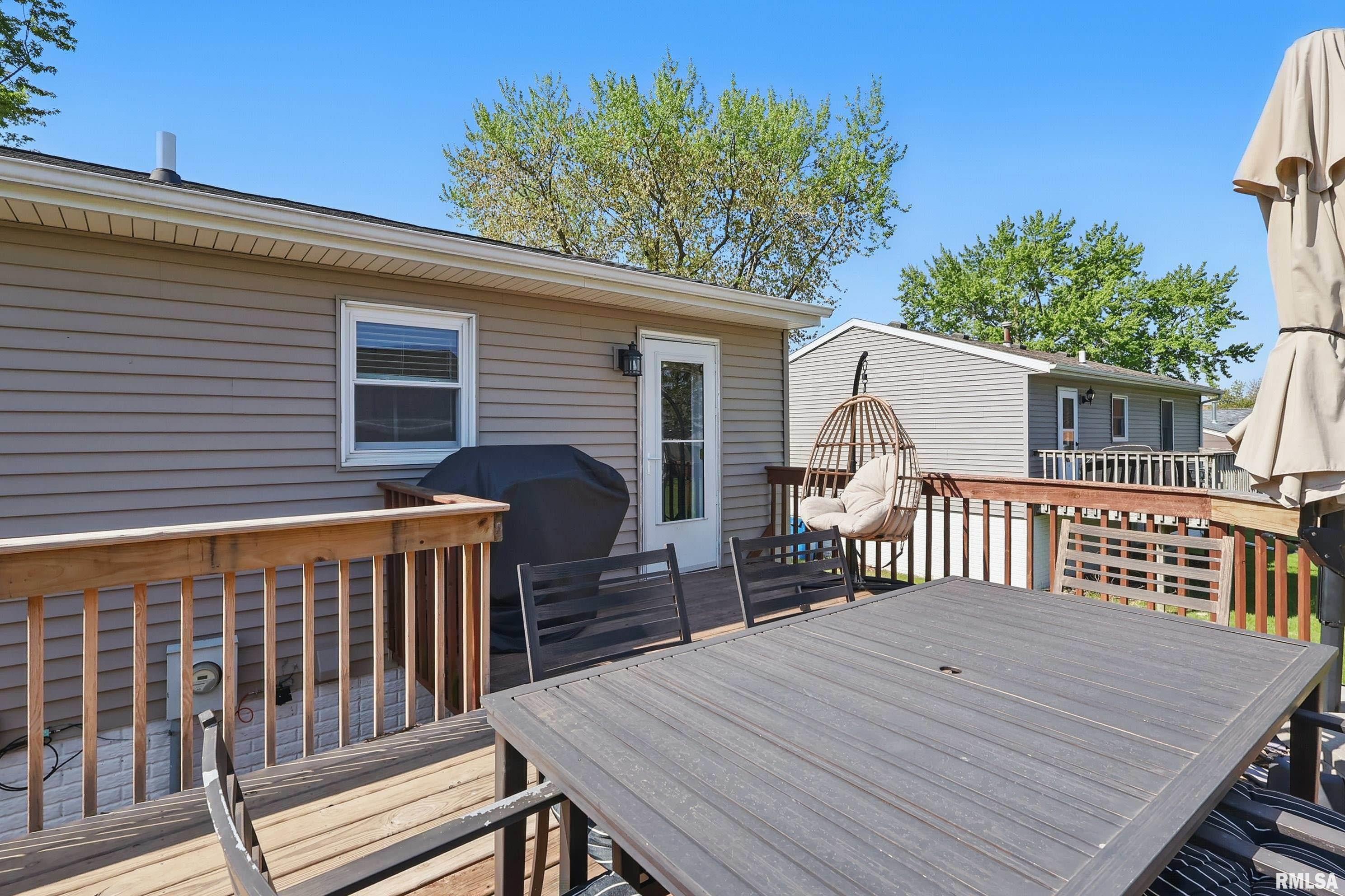 822 Donahue Eldridge, IA 52748 - Photo 20 of 35