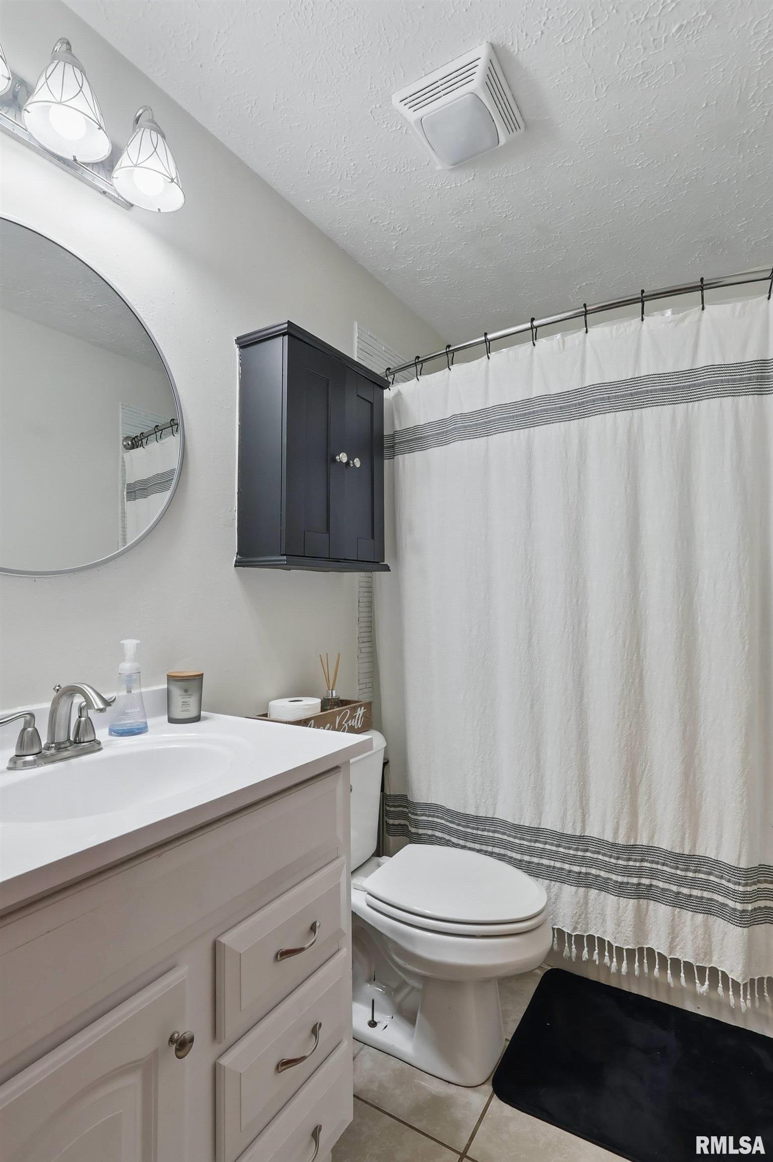 822 Donahue Eldridge, IA 52748 - Photo 22 of 35