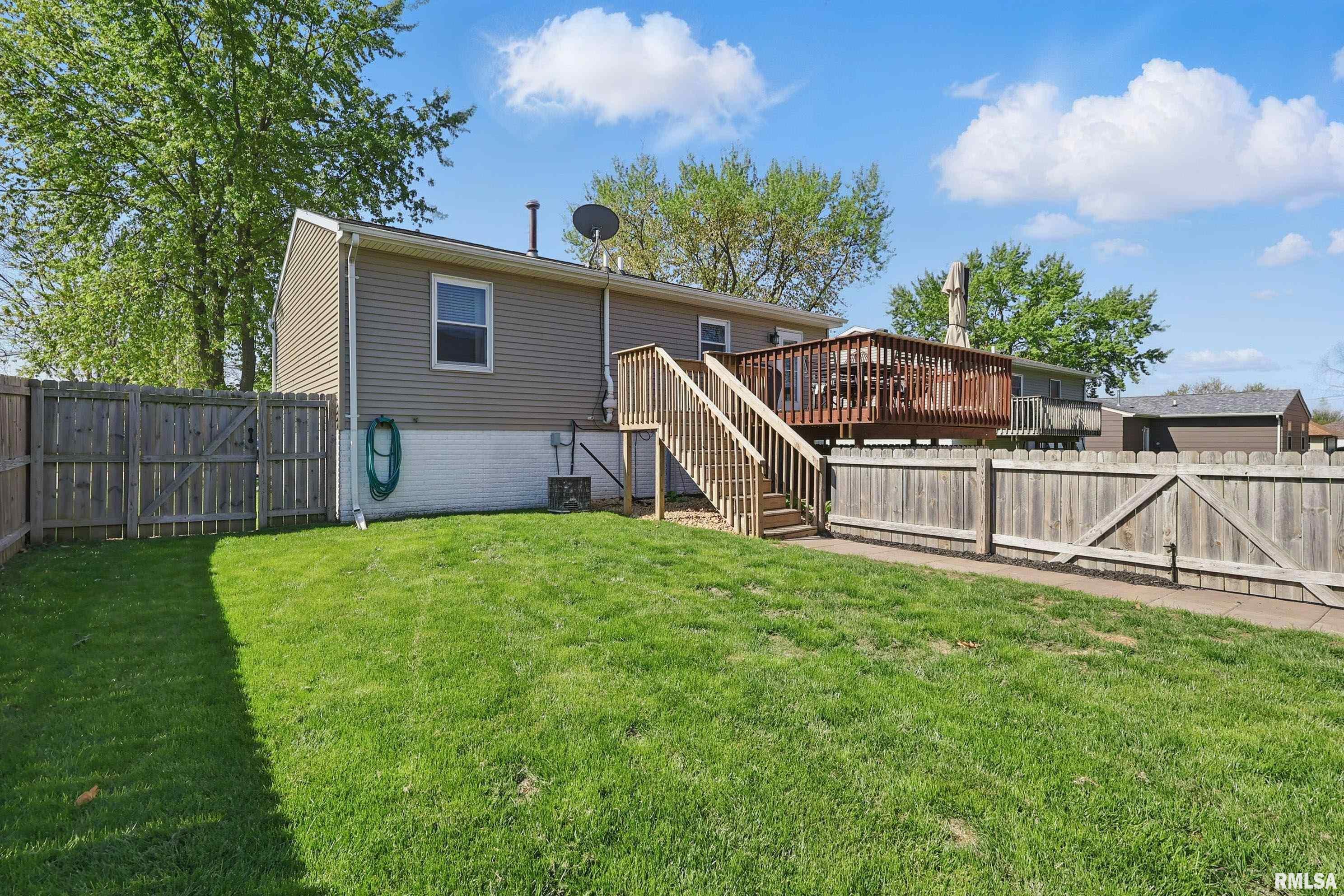 822 Donahue Eldridge, IA 52748 - Photo 33 of 35