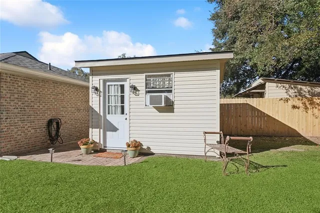 $300,000 | 612 Lake Superior Drive, Slidell, LA 70461