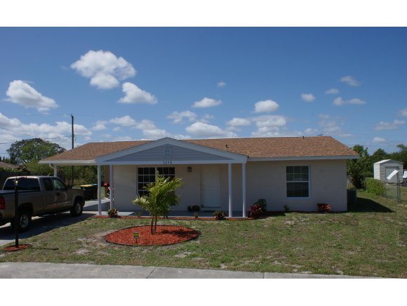 3250 Northeast Dade Palm Bay, FL 32905 - Photo 1 of 12 Primary Photo