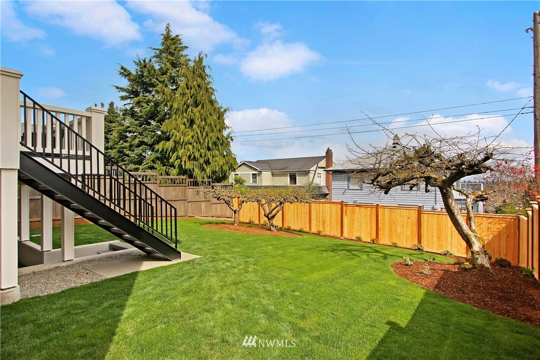 1606 4th Avenue North Seattle, WA 98109 - Photo 2 of 38
