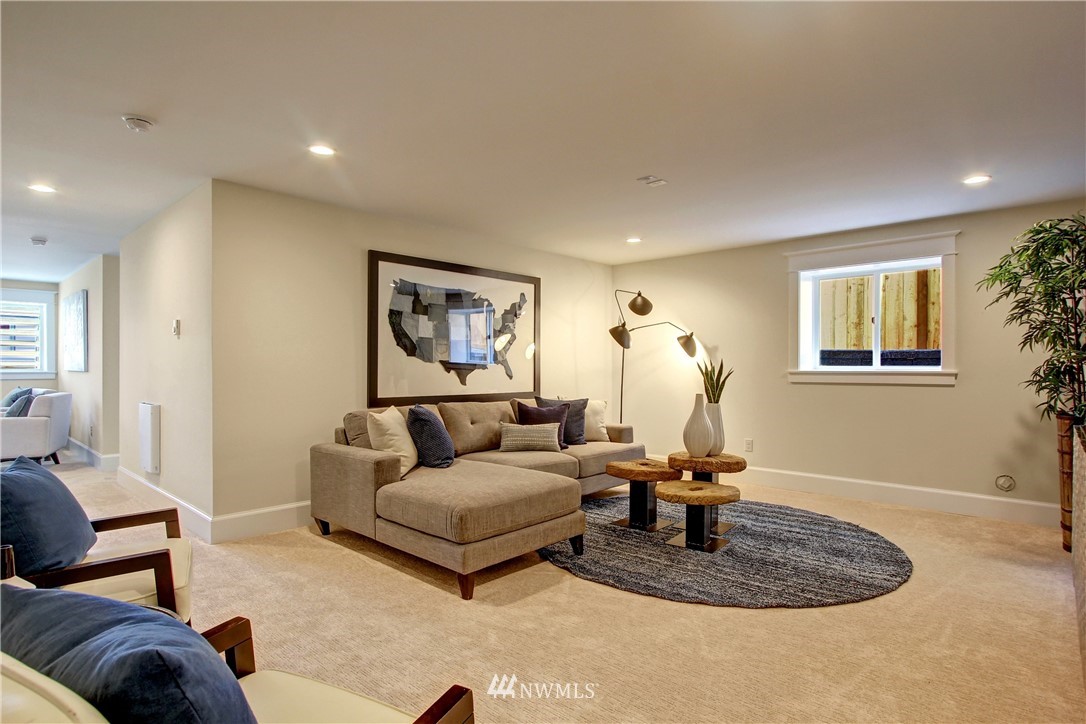 1606 4th Avenue North Seattle, WA 98109 - Photo 23 of 38