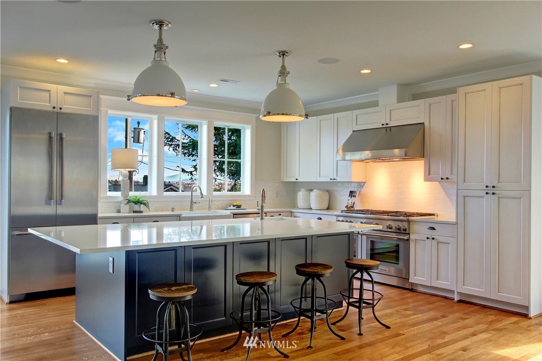 1606 4th Avenue North Seattle, WA 98109 - Photo 4 of 38