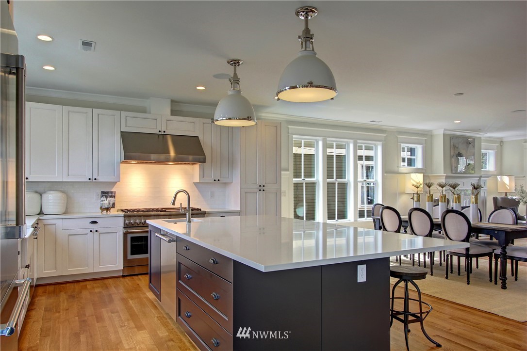 1606 4th Avenue North Seattle, WA 98109 - Photo 6 of 38