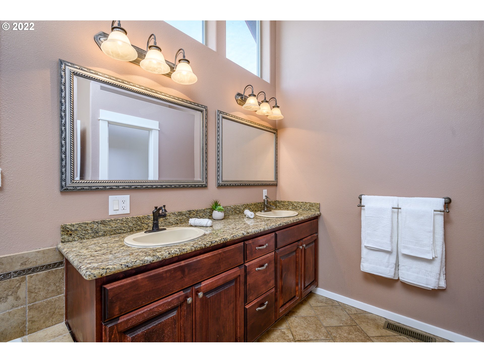 22300 Northwest Flying M Road Yamhill, OR 97148 - Photo 24 of 32 Gallery Image 24