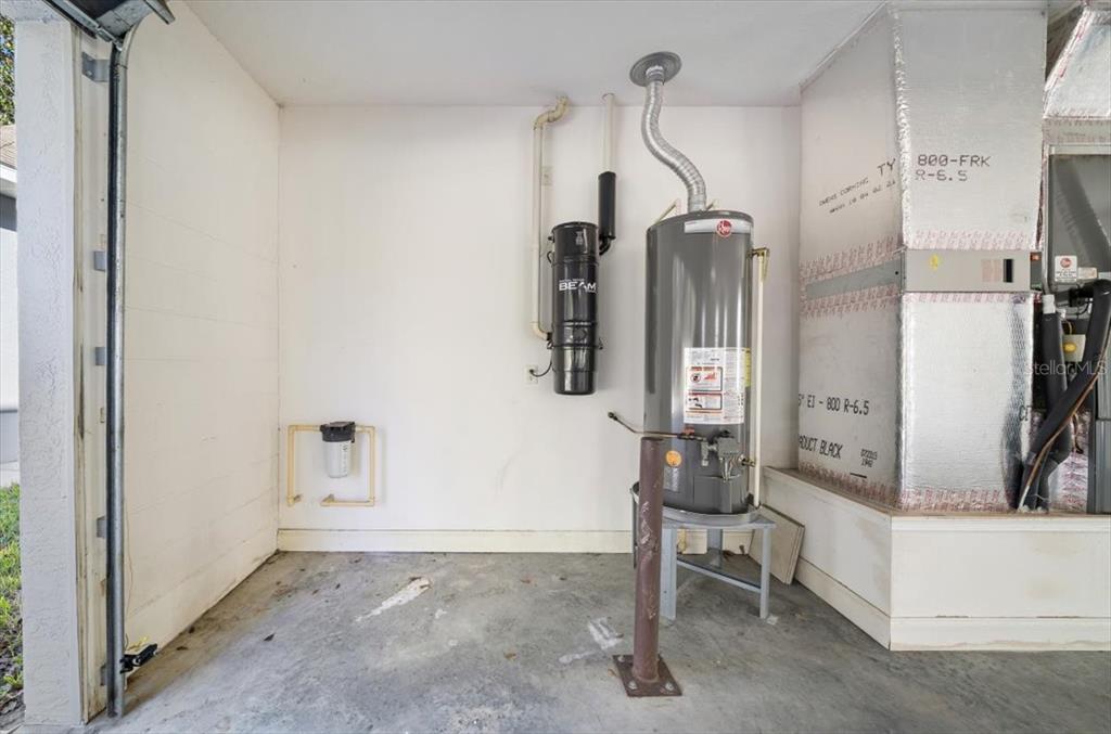 4929 Southwest 2nd Court Ocala, FL 34471 - Photo 39 of 60 a bathroom with shower