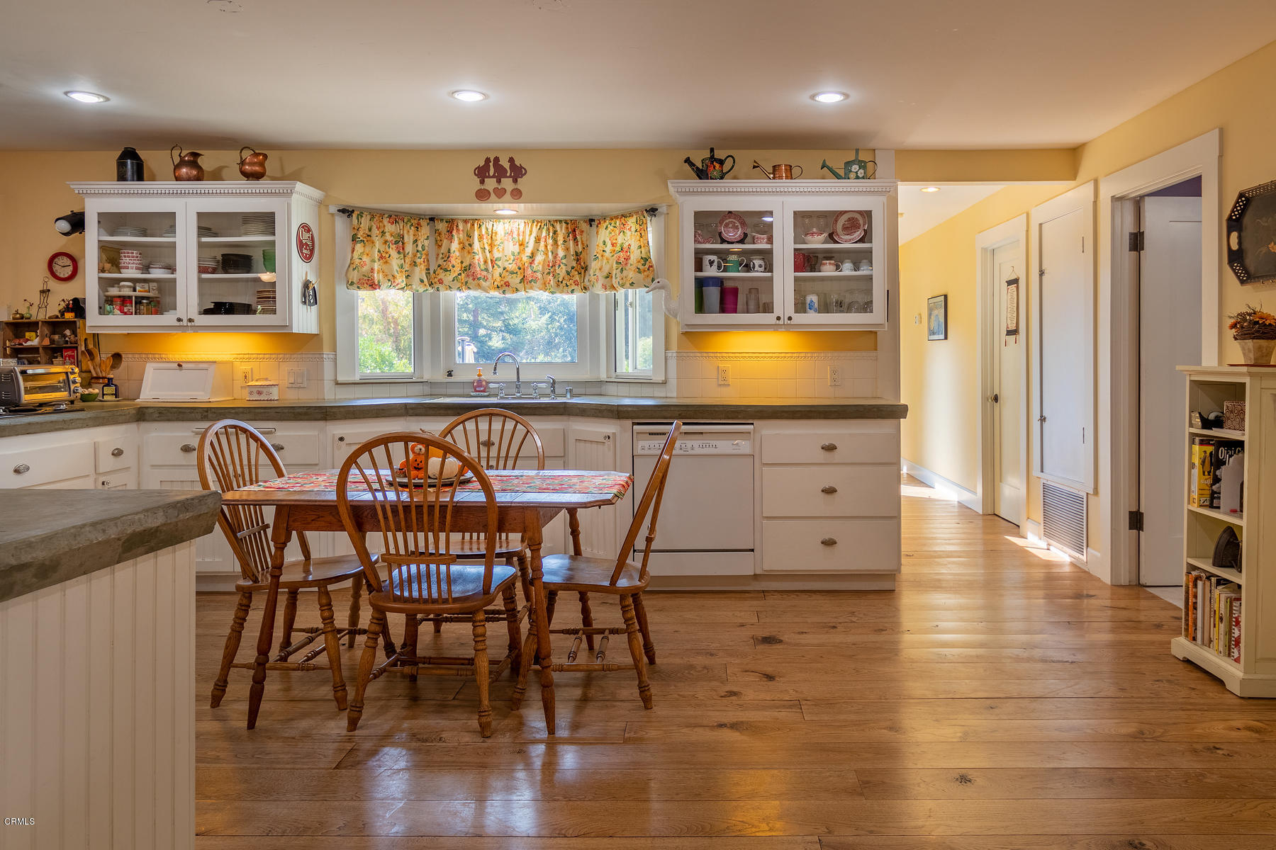 805 Tico Road Ojai, CA 93023 - Photo 11 of 43 IMG_4923-HDR-adj2
