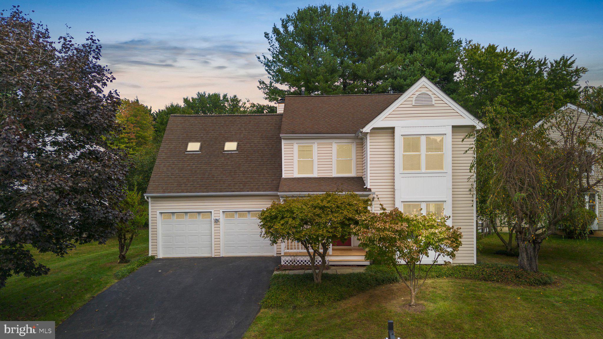 9717 Dixie Ridge Terrace Gaithersburg, MD 20882 - Photo 2 of 46 Gallery Image 2