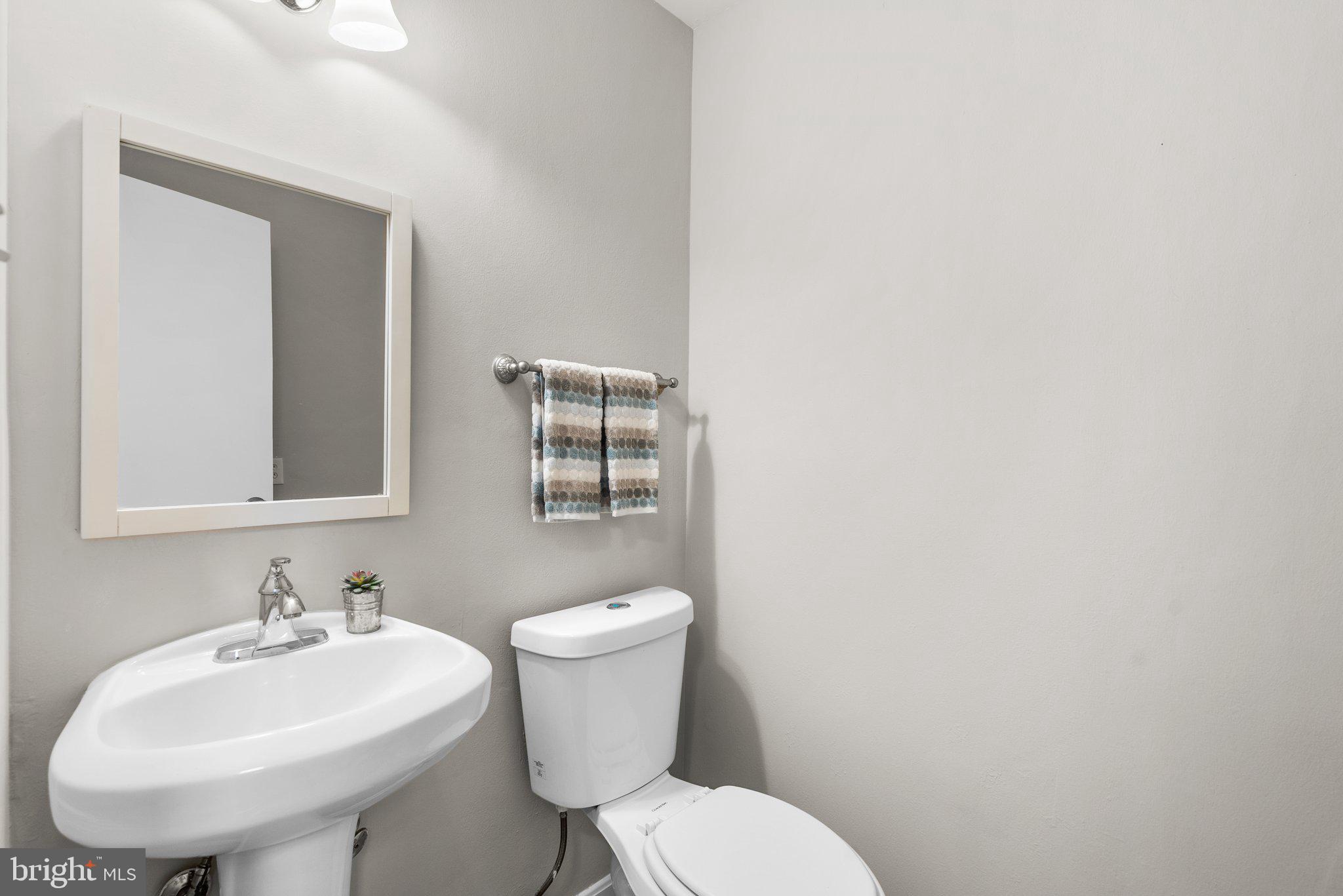 9717 Dixie Ridge Terrace Gaithersburg, MD 20882 - Photo 21 of 46 Gallery Image 21