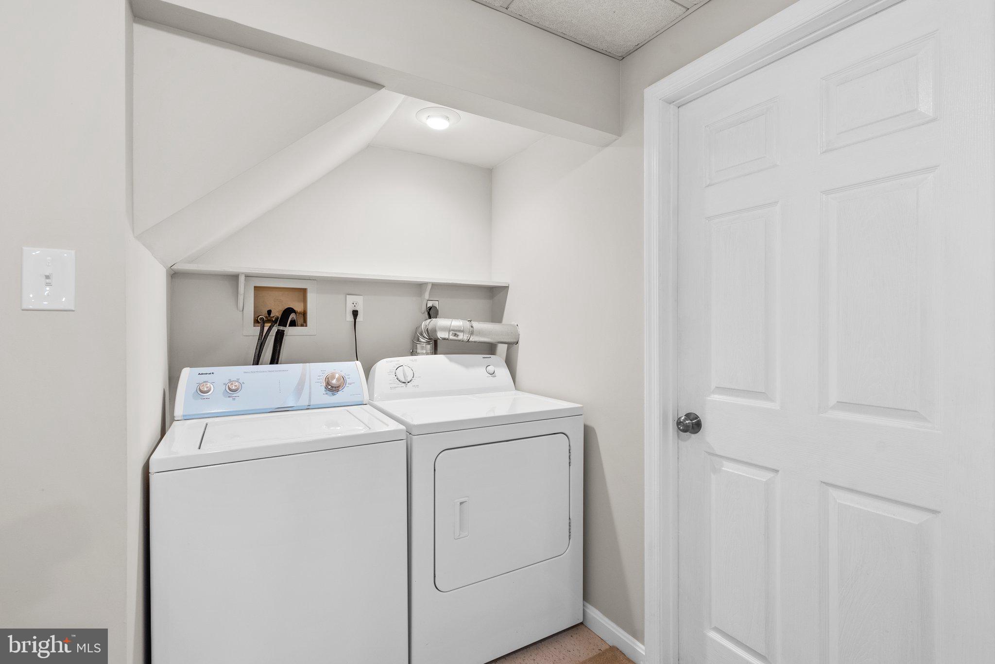 9717 Dixie Ridge Terrace Gaithersburg, MD 20882 - Photo 40 of 46 Gallery Image 40