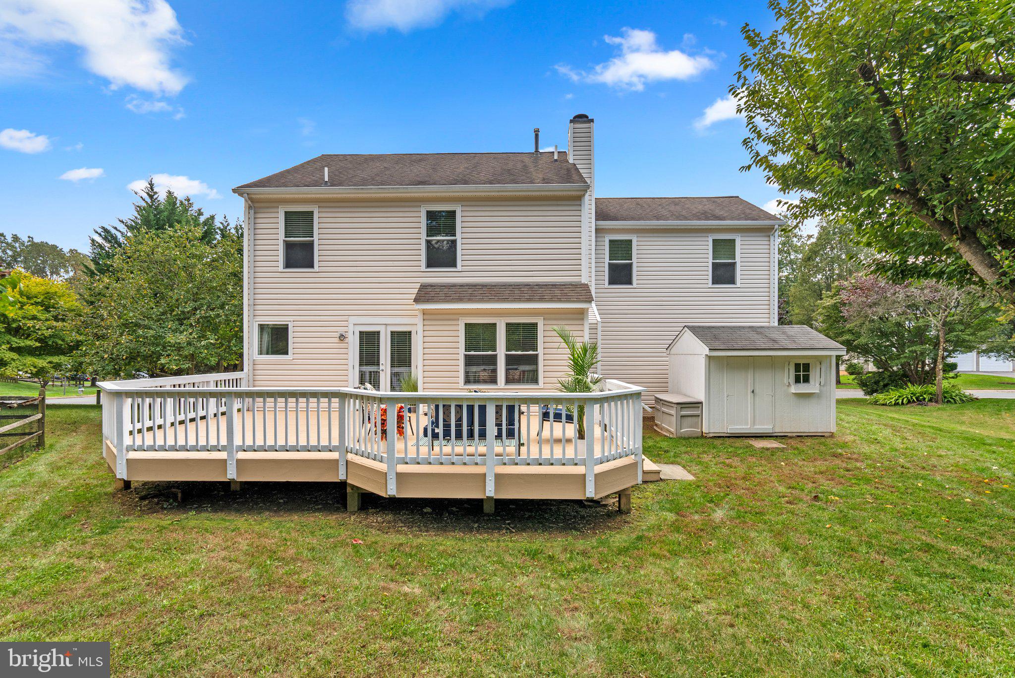 9717 Dixie Ridge Terrace Gaithersburg, MD 20882 - Photo 42 of 46 Gallery Image 42