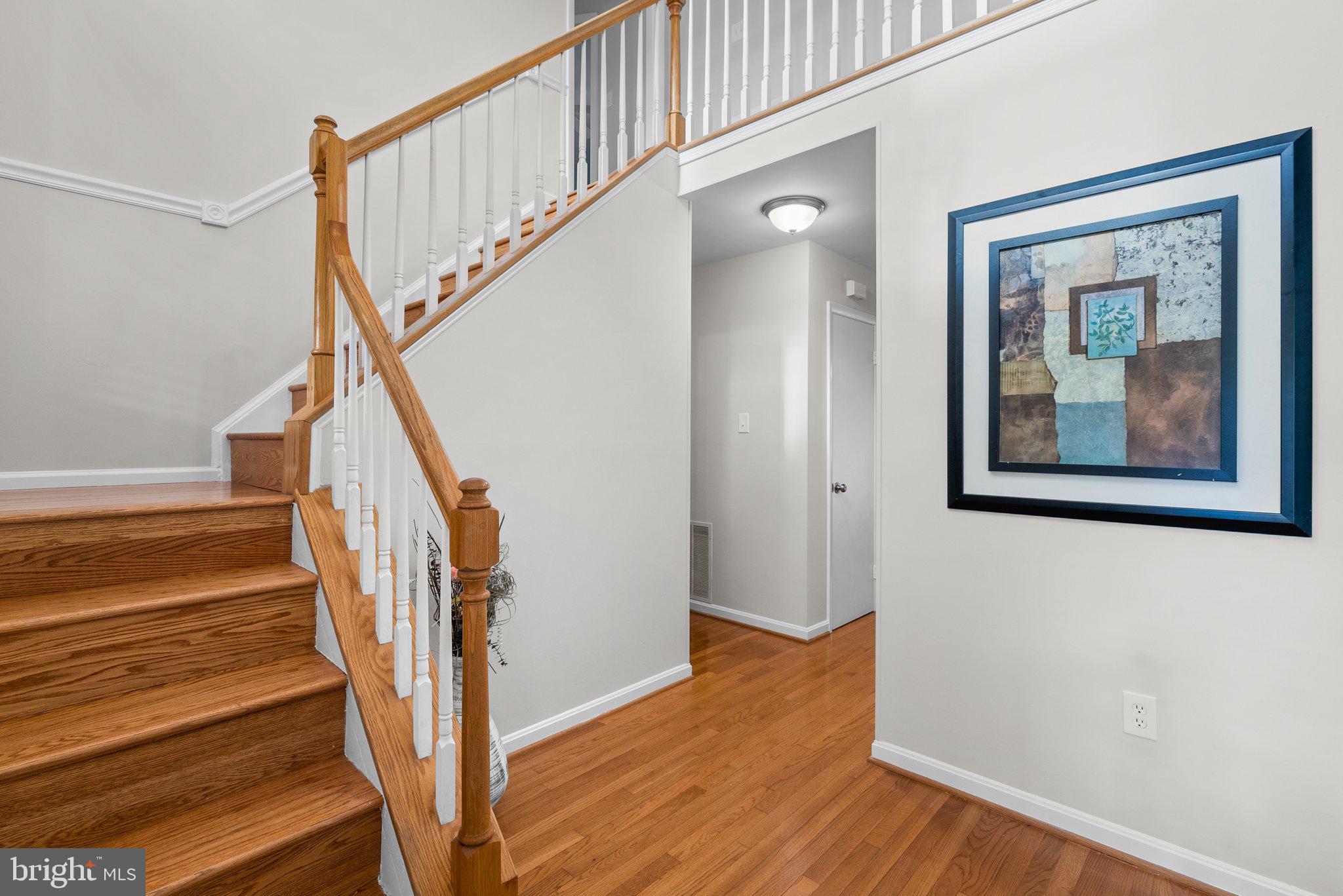 9717 Dixie Ridge Terrace Gaithersburg, MD 20882 - Photo 7 of 46 Gallery Image 7