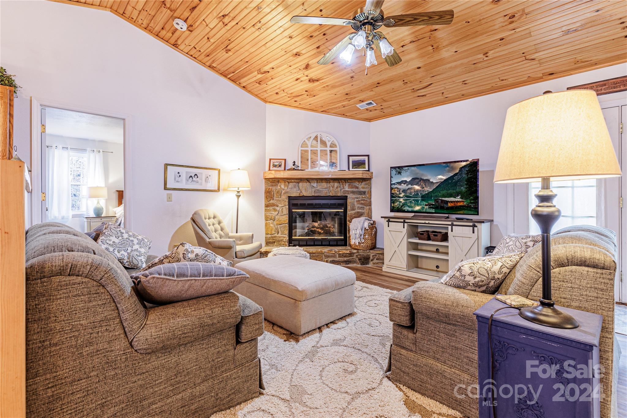 518 Fontana Ridge Road Bryson City, NC 28713 - Photo 1 of 18 Gallery Image 1