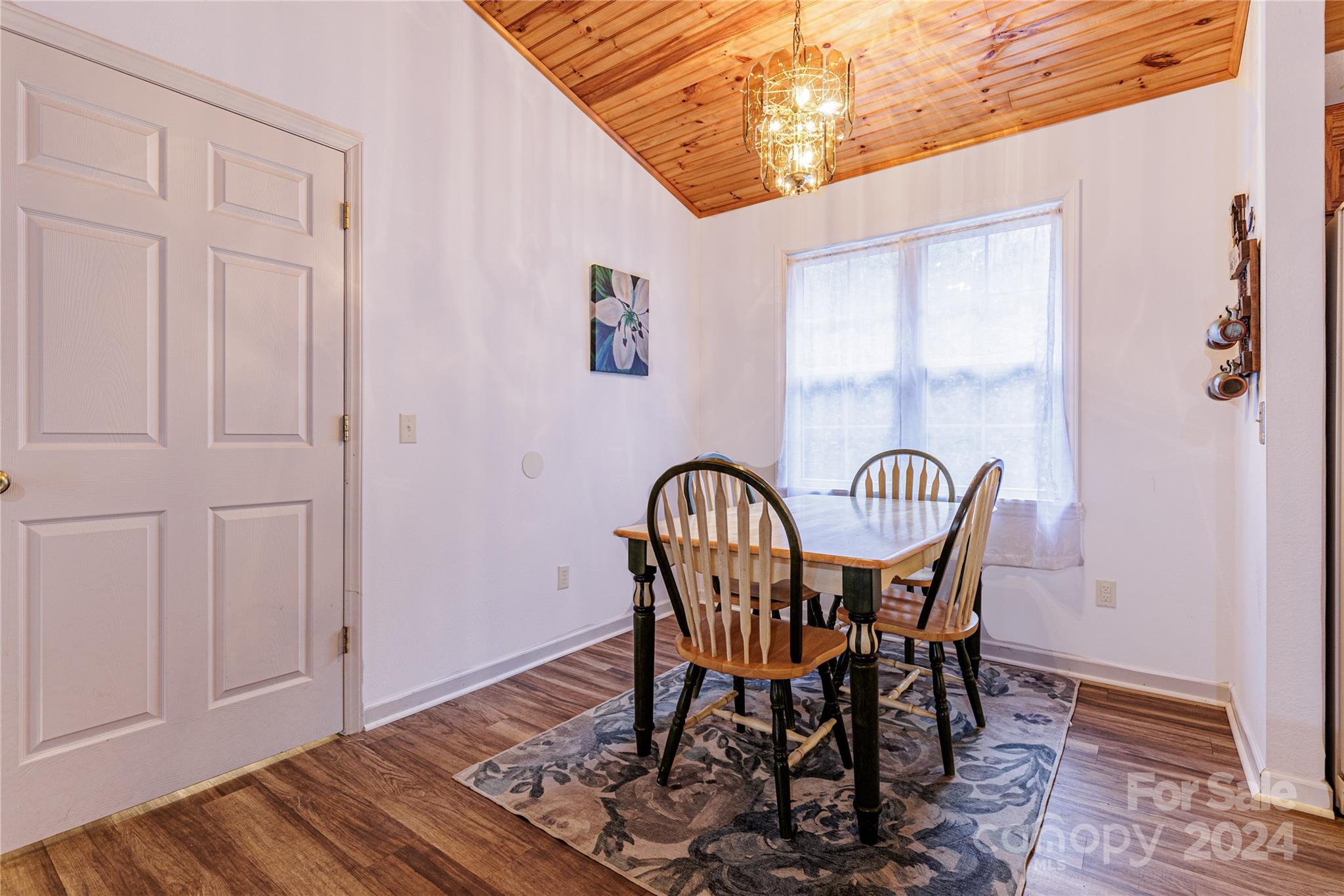 518 Fontana Ridge Road Bryson City, NC 28713 - Photo 8 of 18 Gallery Image 8