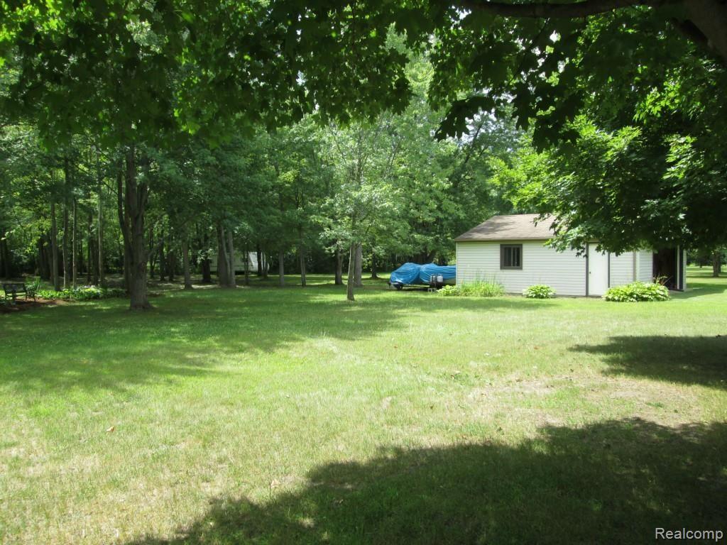33263 King Road New Boston, MI 48164 - Photo 8 of 23 king 019.jpg