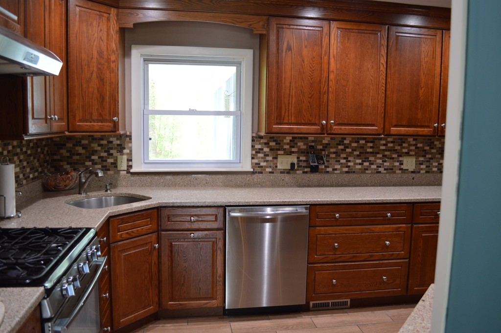 27 Helena Road Marshfield, MA 02050 - Photo 7 of 22 Gallery Image 7