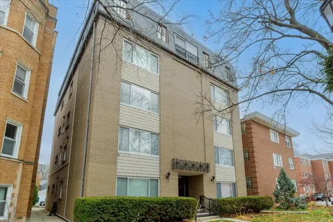 $225,000 | 7320 Lake Street, Unit 1A, River Forest, IL 60305