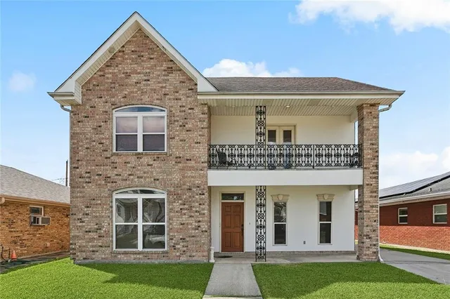 $299,000 | 8404 Galleon Drive, Chalmette, LA 70043
