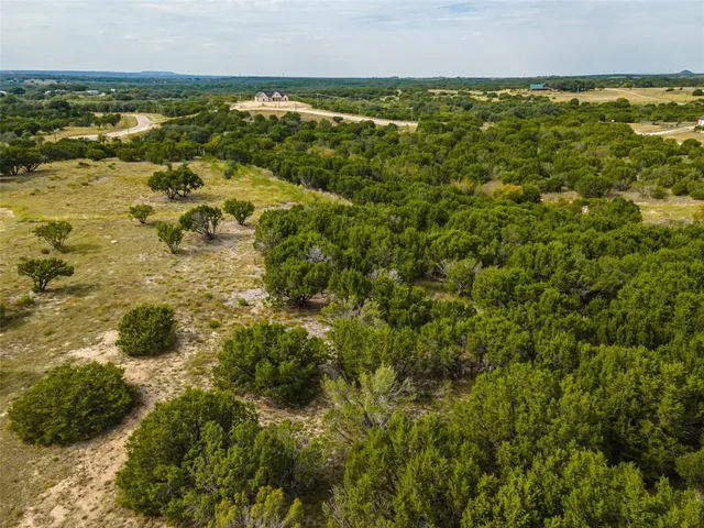 a view of an outdoor space