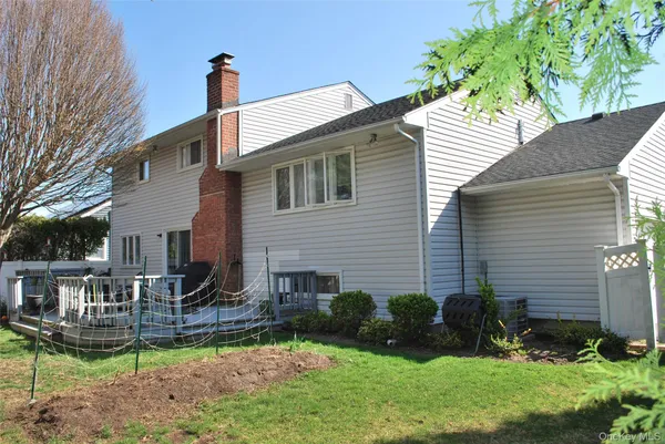 $1,100,000 | 66 Laurel Drive, Massapequa Park, NY 11762