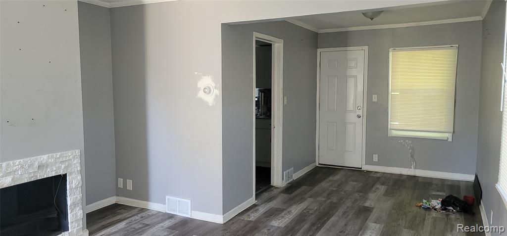 16887 Evergreen Road Detroit, MI 48219 - Photo 4 of 22 Gallery Image 4