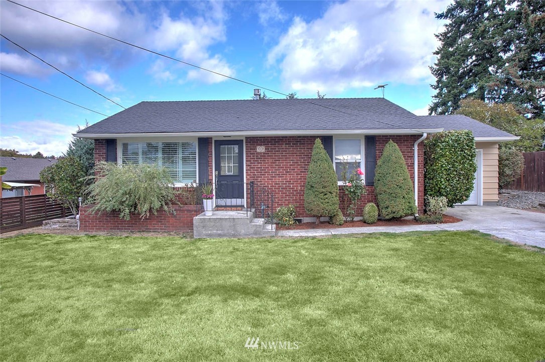 910 North 28th Place Renton, WA 98056 - Photo 2 of 25